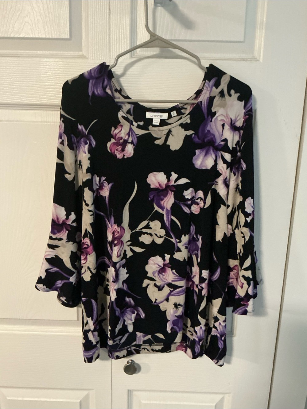 Travelers by Chico’s Amethyst Iris Flounce -Sleeve Top